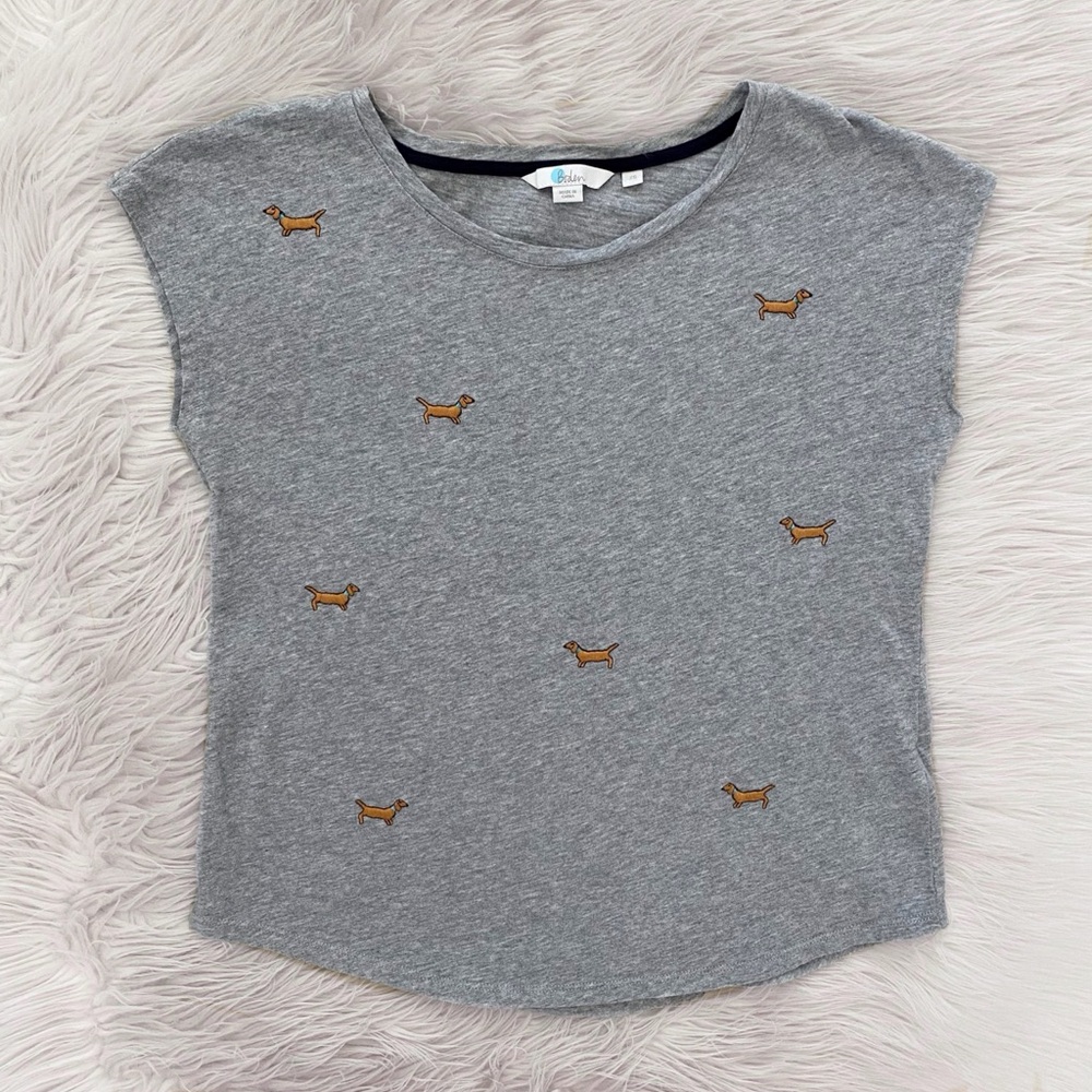 Boden Gray Short Sleeve Tee with Brown Dachshund Embroidery